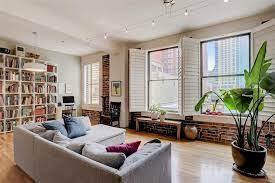 property at 915 Franklin St