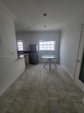 928 Jefferson Ave in Miami Beach, FL - Building Photo - Building Photo