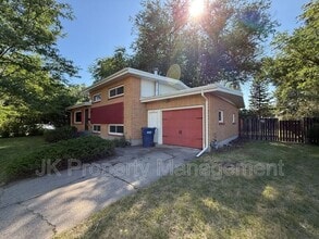 1015 Carlos Dr in Great Falls, MT - Building Photo - Building Photo