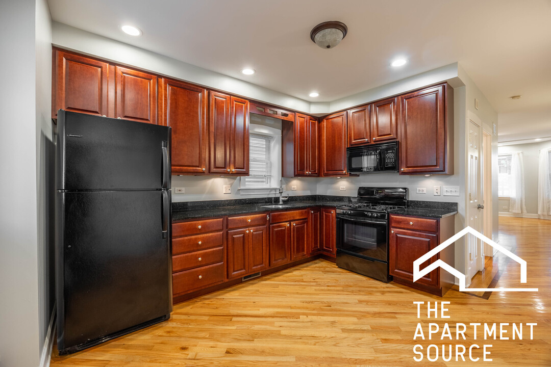 2933 N Ridgeway Ave, Unit 1 in Chicago, IL - Building Photo