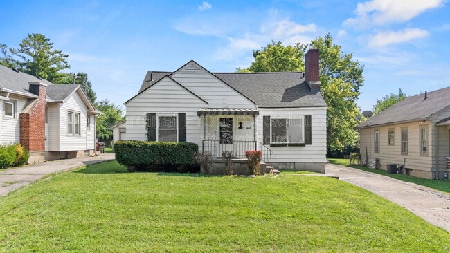 property at 2602 Elmo Pl