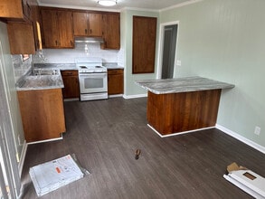 152 James Ave in Monroeville, AL - Foto de edificio - Building Photo