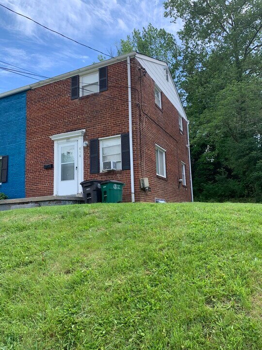 616 Cabin Branch Dr in Capitol Heights, MD - Building Photo