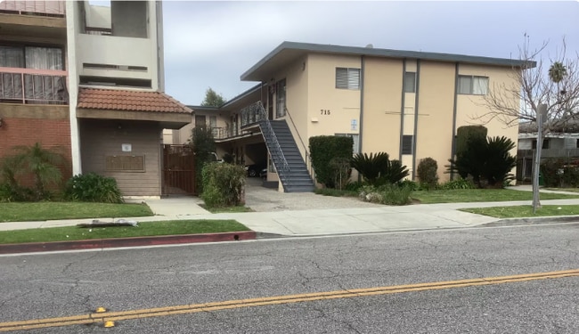 715 S Adams St, Unit #6 - 1 Bedroom 1 Bath in Glendale, CA - Building Photo - Building Photo