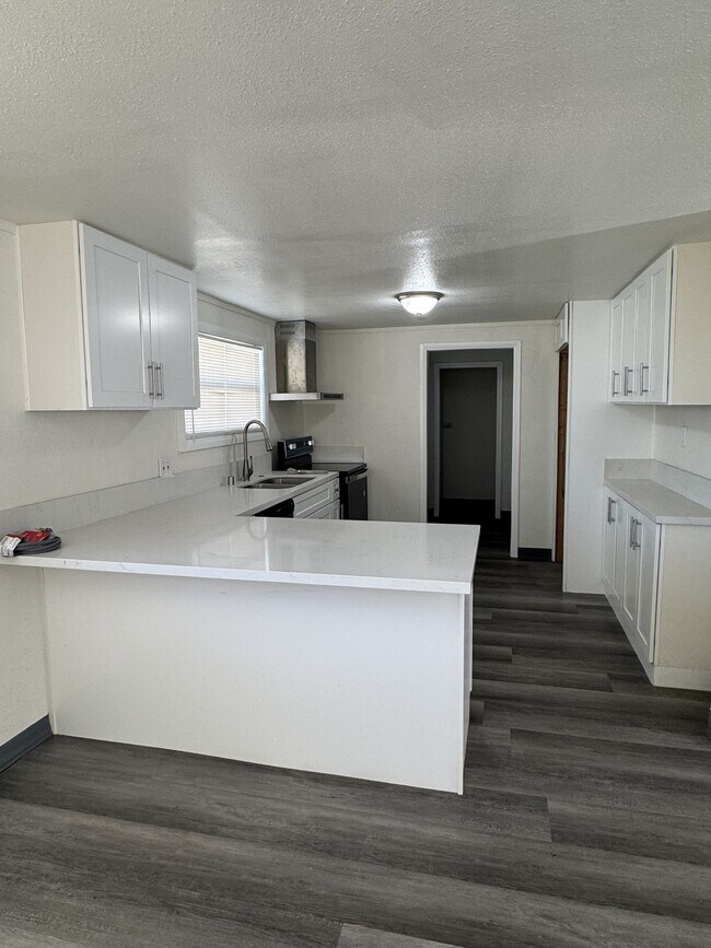 12226 James St in Boron, CA - Building Photo - Building Photo