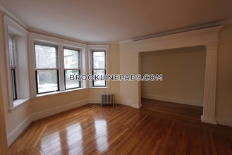 283 St Paul St in Brookline, MA - Building Photo - Building Photo