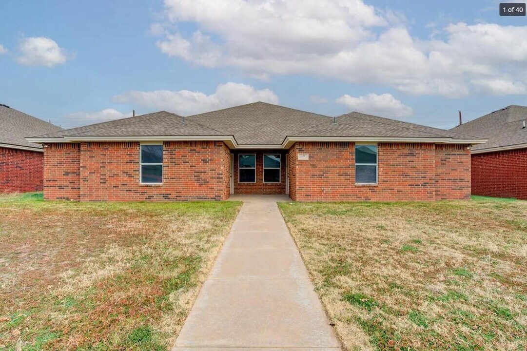 608 N Bangor Ave in Lubbock, TX - Building Photo