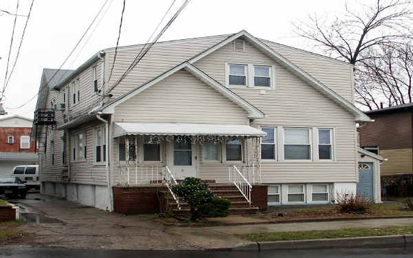 3 Westervelt Pl in Garfield, NJ - Building Photo