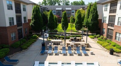 10624 Parrish St, Unit A1 in Matthews, NC - Building Photo - Building Photo