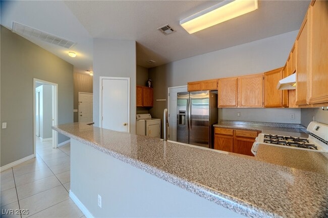 property at 2804 W Agate Ave