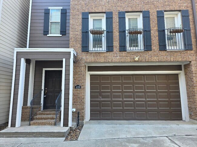 4109 Allen St in Houston, TX - Building Photo - Building Photo