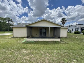 4441 Tiffin Ave in Spring Hill, FL - Building Photo - Building Photo