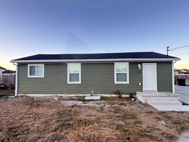 property at 587 E Main St