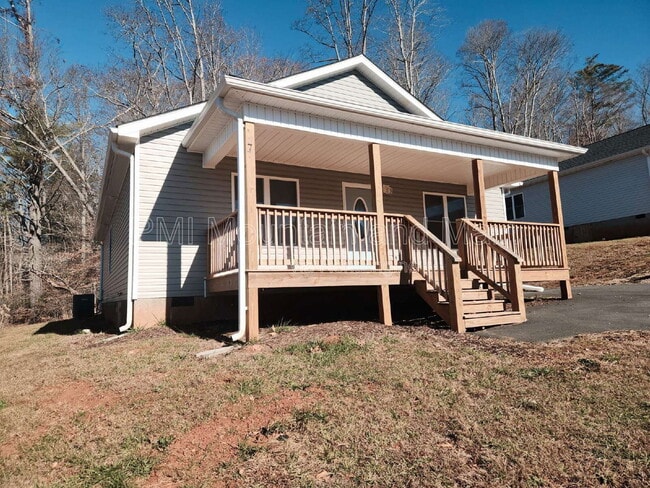177 Quinn Hill Ln in Mars Hill, NC - Building Photo - Building Photo