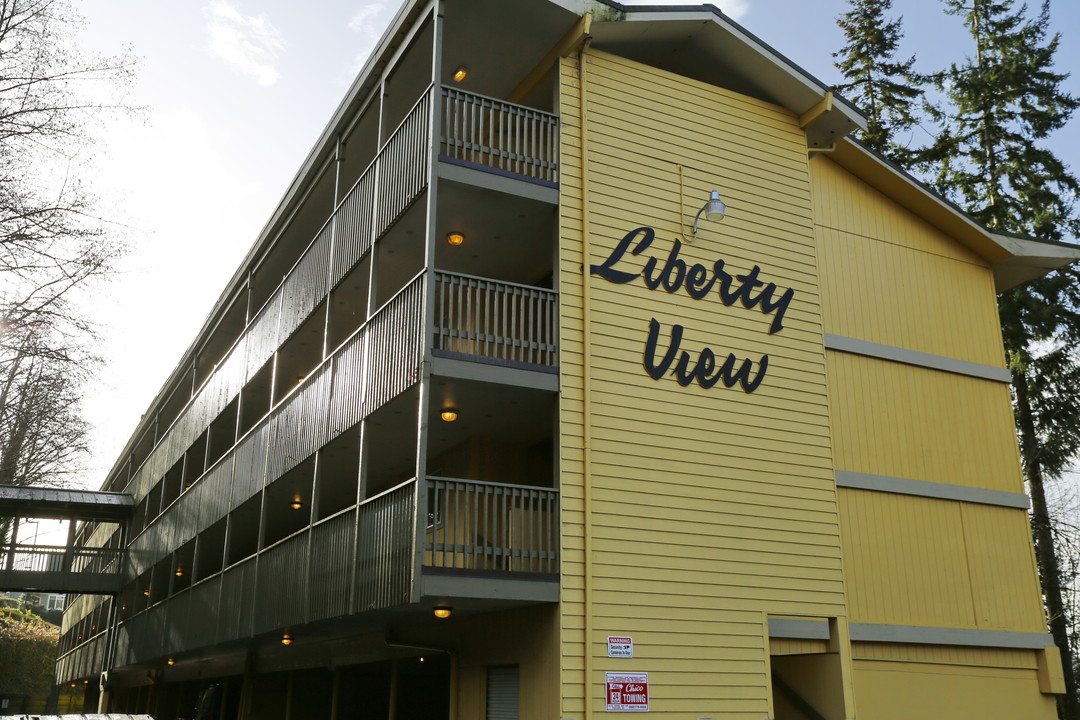 Liberty View in Poulsbo, WA - Foto de edificio