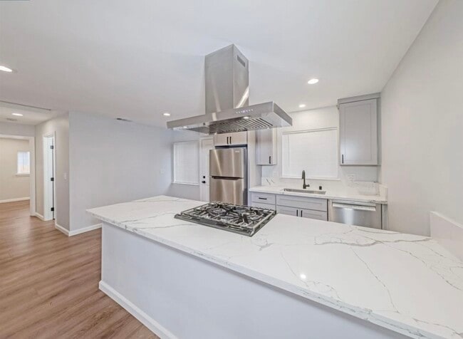 2021 Potrero Ave, Unit 2021 Unit, Unit 2021 Unit