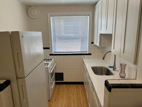 6372 Sutherland Ave, Unit 1E in St. Louis, MO - Building Photo - Building Photo