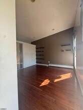 92 Greylock Ave in Belleville, NJ - Building Photo - Building Photo