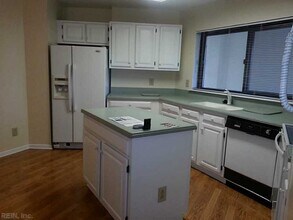 255 College Cross in Norfolk, VA - Building Photo - Building Photo