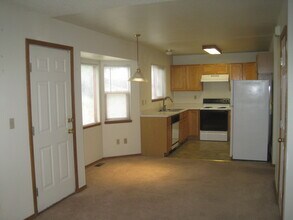 3230 Lally Rook Ct in Colorado Springs, CO - Building Photo - Building Photo