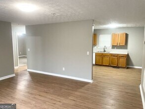 111 W Burke St in Stockbridge, GA - Building Photo - Building Photo