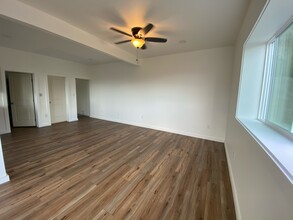 1209 Akipola St in Kailua, HI - Foto de edificio - Building Photo
