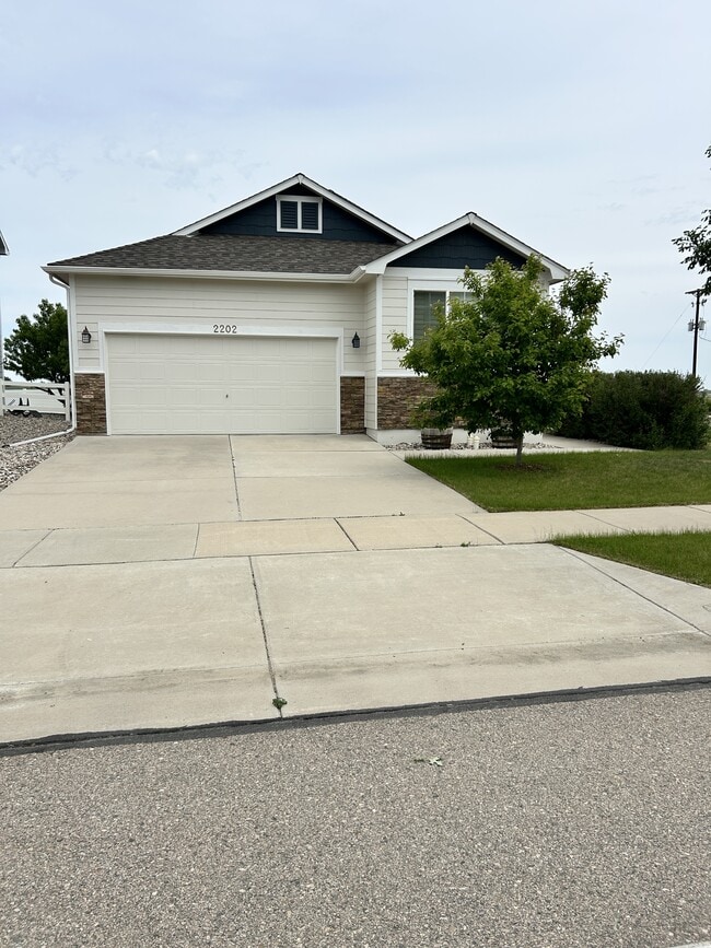 property at 2202 Thoreau Dr