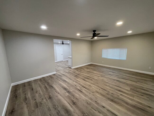 1010 Cypress Ave, Unit 1010