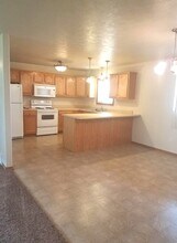 8200 S Hughes Ave, Unit 1 in Sioux Falls, SD - Building Photo - Building Photo