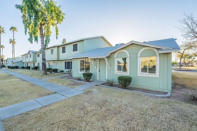 4731 N 26th Ln in Phoenix, AZ - Building Photo - Building Photo