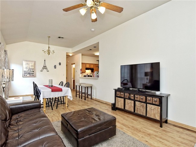 1713 Constantino Cir-Unit -A in Austin, TX - Building Photo - Building Photo