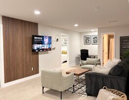 4420 Shakespeare Cir, Unit Furnished Room Rental in White Plains, MD - Building Photo