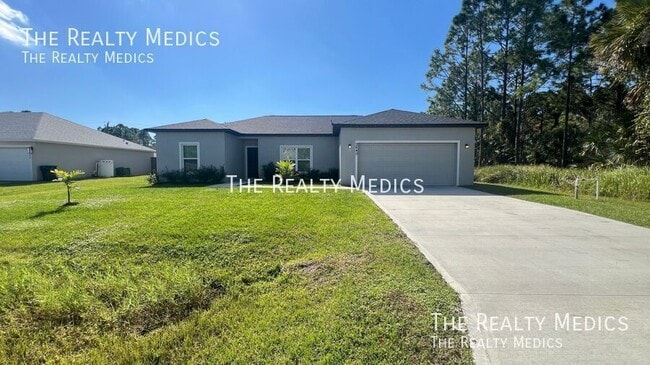 property at 2640 Dennis Ave SE