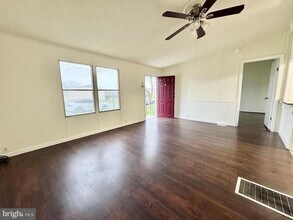 122 Beth Pl in Dover, DE - Building Photo - Building Photo