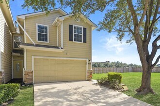 15819 Misty Loch Ln in Houston, TX - Building Photo - Building Photo