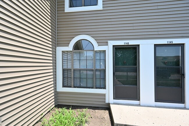 1143 Hampton Ln in Platte City, MO - Building Photo - Building Photo