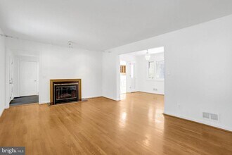 2921 S Grant St in Arlington, VA - Building Photo - Building Photo