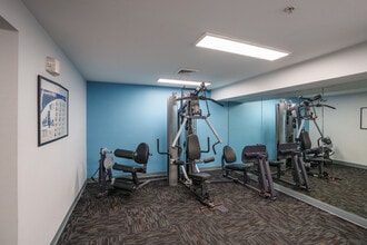 Carlton Oaks in Salem, NH - Building Photo - Interior Photo