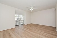 12633 Memorial Dr photo'