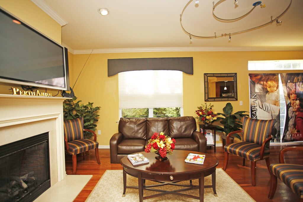 Camelot at Federal Hill Apartments in Perth Amboy, NJ