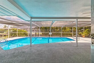 4330 S Canal Cir in North Fort Myers, FL - Building Photo - Building Photo