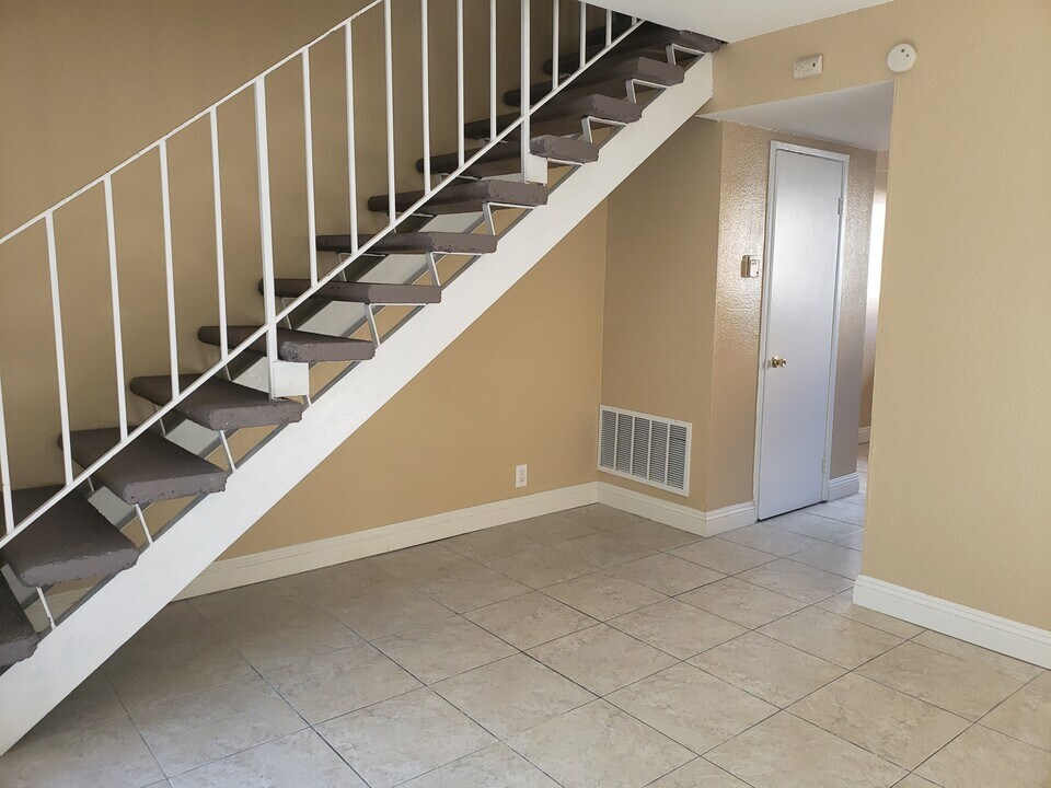 15121 Fairgrove Ave in La Puente, CA - Building Photo
