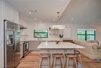 577 98th Ave N in Naples, FL - Building Photo - Building Photo