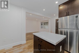 146 E 34th St in Hamilton, ON - Building Photo - Building Photo