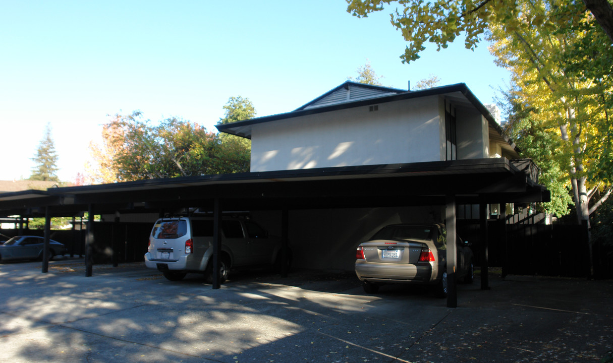 1941 Desert Cir in Walnut Creek, CA - Building Photo