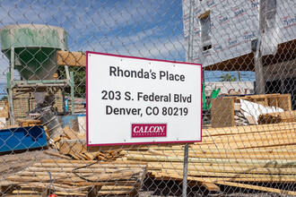 Rhonda's Place in Denver, CO - Foto de edificio - Building Photo