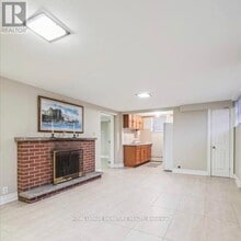 214 Queenslea Ave in Toronto, ON - Building Photo - Building Photo