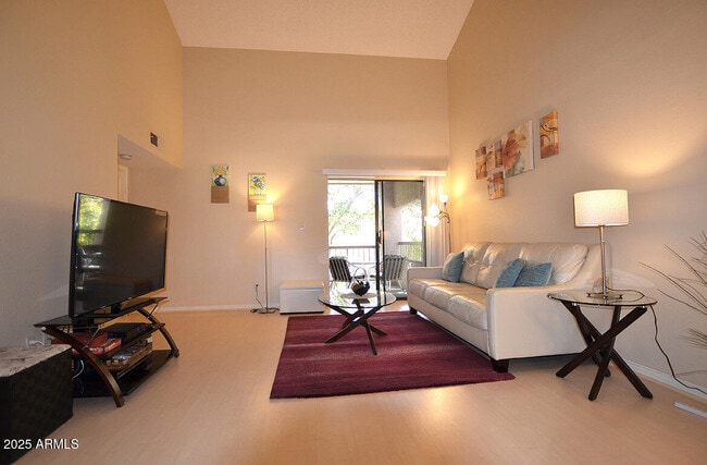 property at 9550 N 94th Pl