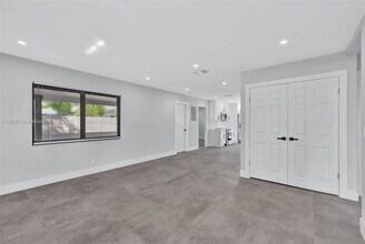 4840 NE 5th Ave in Fort Lauderdale, FL - Building Photo - Building Photo