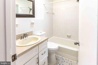 4343 Cherry Hill Rd in Arlington, VA - Building Photo - Building Photo